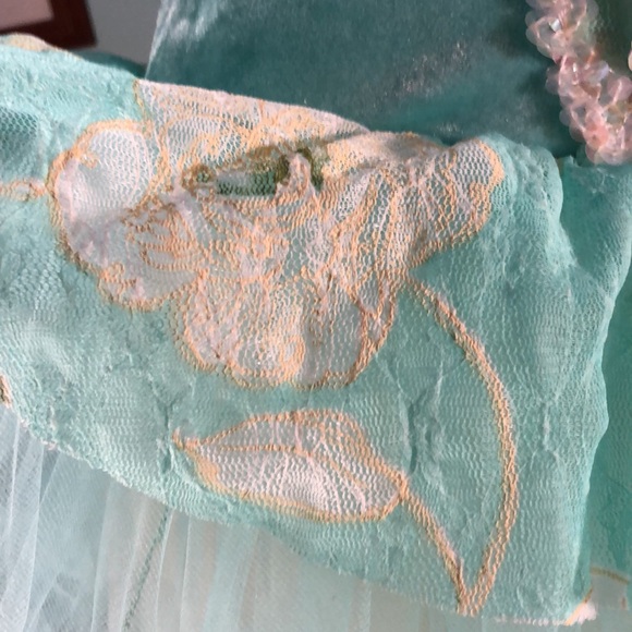 A Wish Come True Tutu size Medium Child - Picture 4 of 16